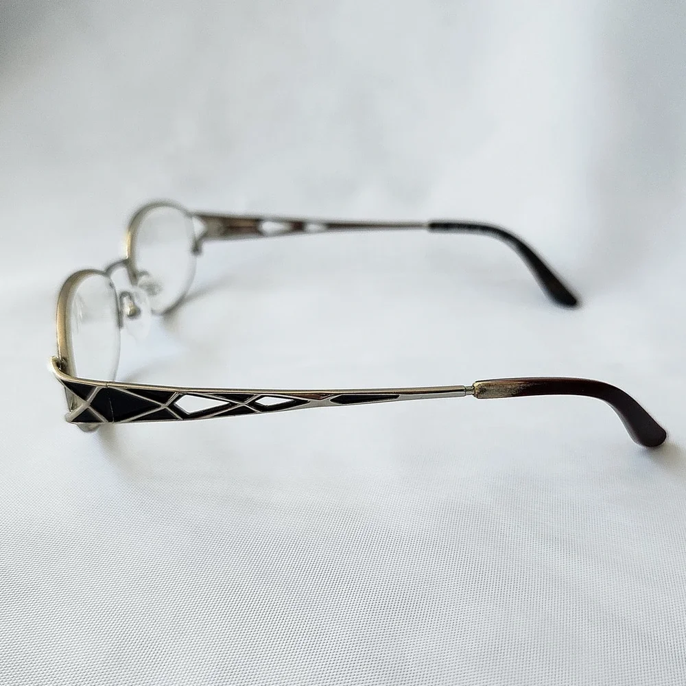 Tura Mod 579 Purple Silver Oval Eyeglass Frames Women 53-17-135 Geometric Temple